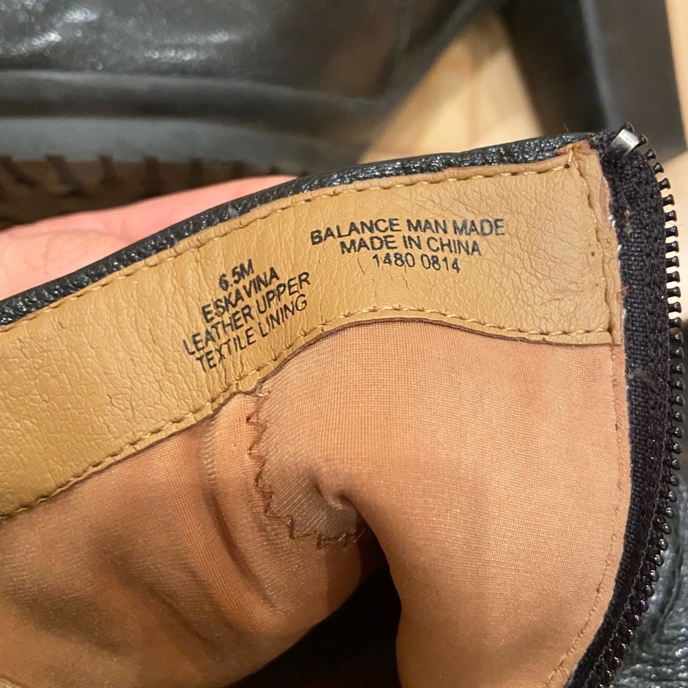 leather ankle boots - Picture 5 of 9